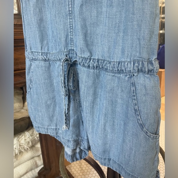 Rails Parker chambray romper. GUC - Picture 3 of 5